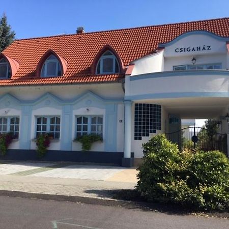 Hotel Csigahaz Panzio Gyula Exterior foto